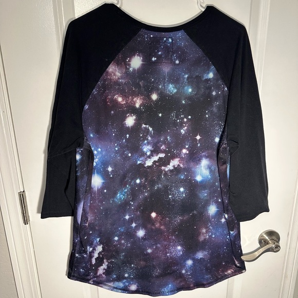 On the byas Mens galaxy Henley tee shirt large - Picture 5 of 5